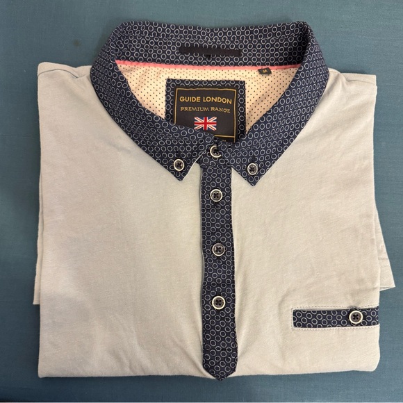Men's Casual Gray Shirt with Patterned Collar - Picture 1 of 4